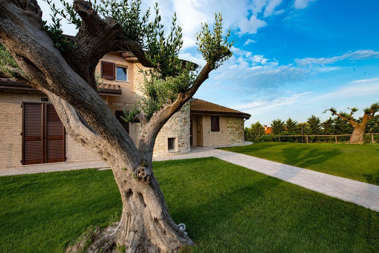 B&B Madonna Carradori Country Offagna Экстерьер фото