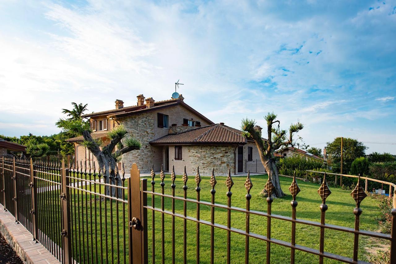 B&B Madonna Carradori Country Offagna Экстерьер фото